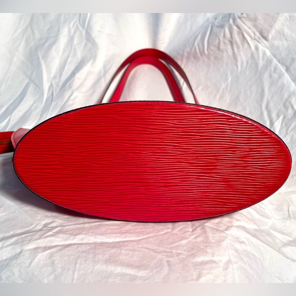 Authenticated Louis Vuitton St Jacques Red Epi PM Shoulder - Picture 4 of 14